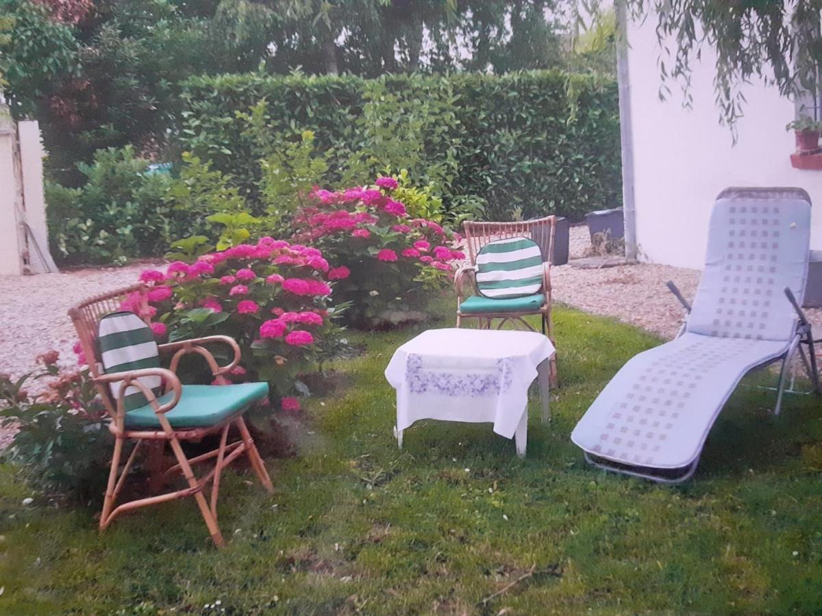 מלון Saint-Seurin-sur-l'Isle Peti Kaz מראה חיצוני תמונה